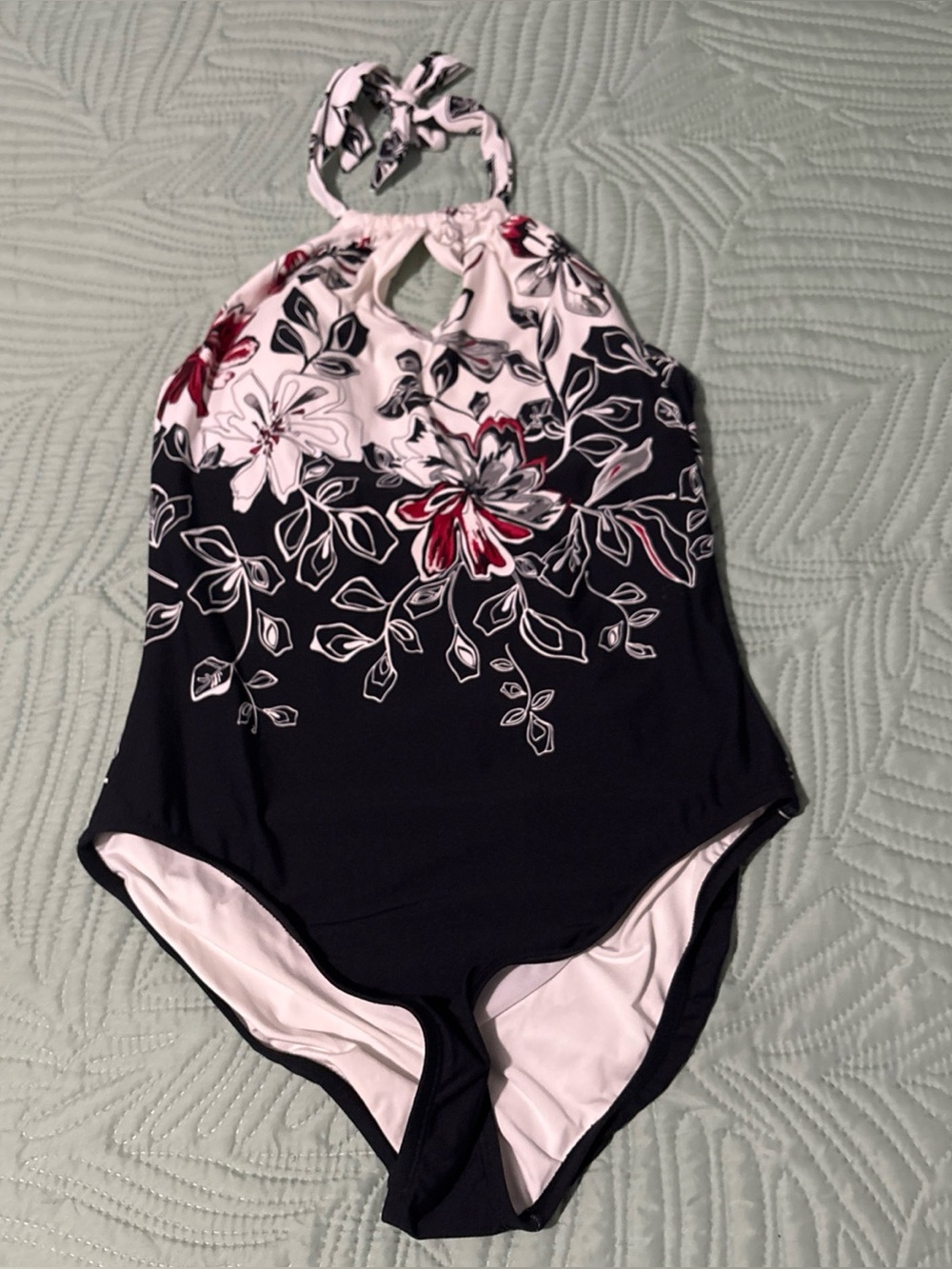 Janzen Classics Womens Swimsuit Size 12 Black Floral  Full Coverage